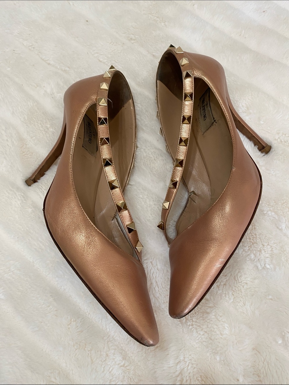 Valentino Metallic Rose Gold Pyramid-Stud Pointed heels